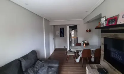 Apartamento com 3 dormitórios, sendo 1 suíte, excelente localização.