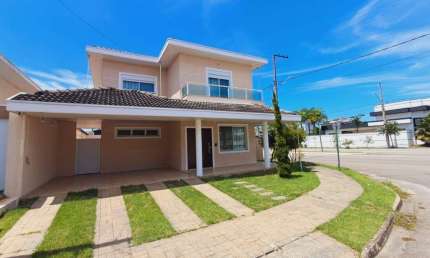 Sobrado 4 dormitórios 2 suítes 314 m² AC Condomínio Terras do Vale Caçapava SP.