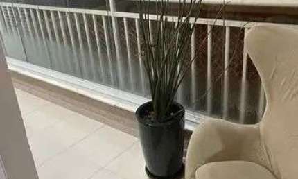 Ótimo Apartamento de 2 Dormitórios no Ed. Monte Estoril Bosque dos Eucalipos São José dos Campos