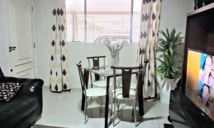 Charmosa casa com 3 dormitórios no Parque Industrial, em São José dos Campos,