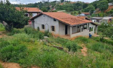 Chácara à venda 2500m² no Jardim Santa Cecília II em São José dos Campos