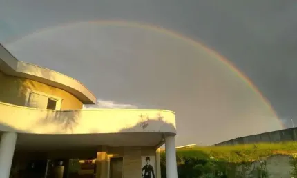 Sobardo com 4 suítes em Condomínio Mirante do Vale em Jacareí
