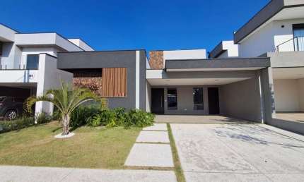 Casa Térrea 3 dormitórios 1 suíte 300 m² AC Conomínio Terras do Vale Caçapava SP