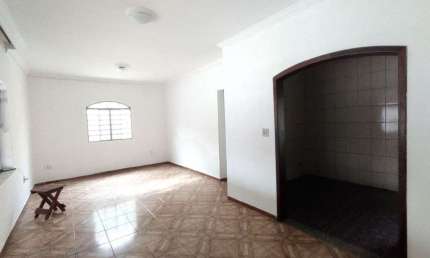 Casa Térrea com 3 dormitórios à Venda no Jardim Satélite em São José dos Campos