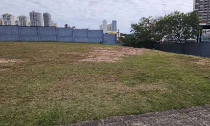 Terreno no Jardim Aquárius com 544 m2  leve aclive  ótima localização.