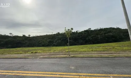 Terreno à venda com 773,84 m² no Condomínio Recanto da Baronesa em São José dos Campos