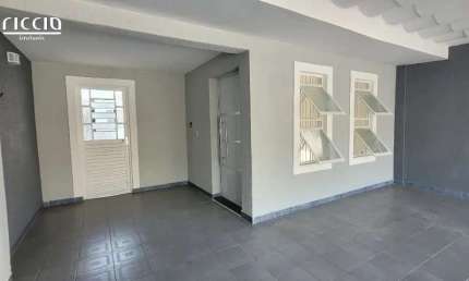 Casa recém reformada localizada no 31 de Março com 2 dormitórios sendo 1 suíte!