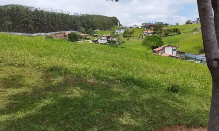 Terreno com 1.083m² - declive - parte alta do condomínio