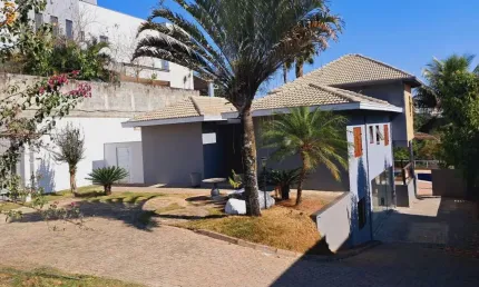 Casa 5 dormitórios 3 suítes 44 m² AC Condomínio Mirante do Vale  Jacareí SP