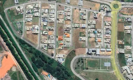 Terreno com fundos com vista para as montanhas - cond. colinas do paratehy com 600 m² em declive