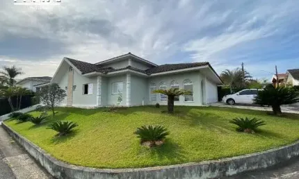 Linda casa terras de santanna, 442 m², térreo + mezanino, 04 suítes