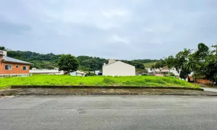 Terreno à venda no São Luís, Jaraguá do Sul 