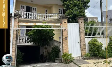 Casa com 2 quartos à venda na Rua Arcelino Ferreira, Alto Tarumã, Pinhais, 138 m2 por R$ 600.000