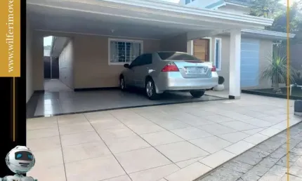 Casa com 4 quartos à venda na Rua Ângela Gabardo Parolin, Umbará, Curitiba, 183 m2 por R$ 700.000
