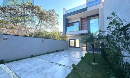 Casa com 3 quartos à venda na Avenida Deputado Aníbal Khury, 1865, Praia de Leste, Pontal do Paraná