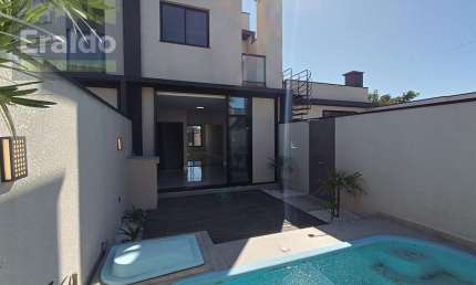 Casa com 3 quartos à venda na Avenida Paranaguá, 8470, Curraes, Matinhos