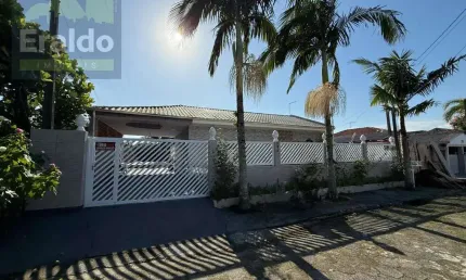Casa com 4 quartos à venda na Rua Amsterdã, 398, Costa Azul, Matinhos