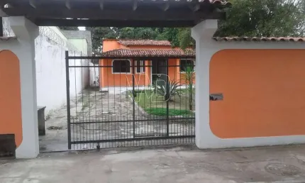 Casa com 2 quartos, 80m², à venda em Itaboraí, Centro