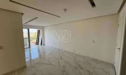 Apartamento reformado - 4 qtos com varandão e 2 vagas cobertas