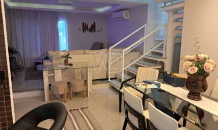 VENDO linda casa dentro de bom condomínio em Itaboraí
