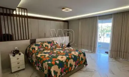 Vendo casa no miolo de Piratininga - a 40 metros da praia