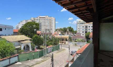 Casa à venda em Itaboraí, Centro, com 10 quartos, 700m²