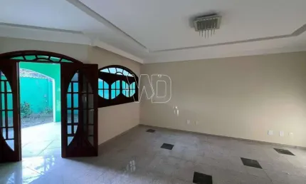 Casa com 3 quartos para alugar na Rua Maria Cáffaro Ferraz, Ampliação, Itaboraí