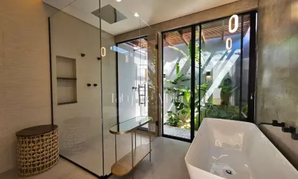 Casa Alto Padrão no com 03 suítes no condomínio Jardim Vitória em Nova Odessa