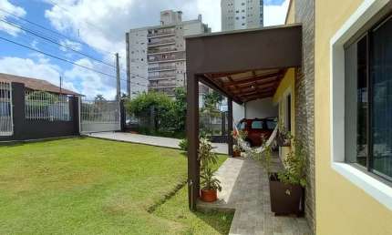 Casa comercial à venda no Itoupava Norte, Blumenau  por R$ 1.056.000