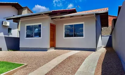 Casa com 2 quartos à venda no Estrada das Areias, Indaial , 72 m2 por R$ 350.000
