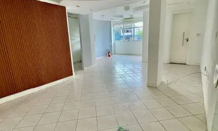 Ponto comercial para alugar em Água Verde, Blumenau  por R$ 1.200