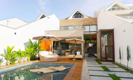Casa com 5 suítes à venda, 300 m² por R$ 4.600.000 - Barra da Tijuca - Rio de Janeiro/RJ