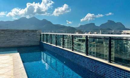 Cobertura duplex com 3 suítes à venda no Condomínio Royal Green Península , 850m² - Barra da Tijuca
