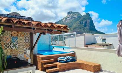 Cobertura Exclusiva no Jardim Oceânico com Vista para a Pedra da Gávea e Piscina Privativa