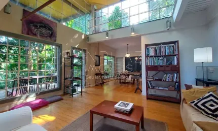 Casa Ampla à venda com 234m2 - 3 suítes - Lagoa Rodrigo de Freitas