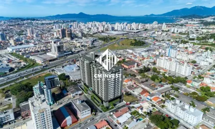 Apartamento com 246,00Mt² sendo 3 suítes, Lavabo e 2 Vagas de garagem. Em construção. Bairro Floresta!