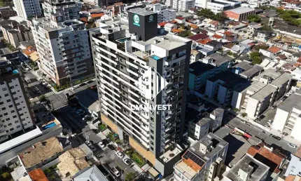Excelente Apartamento com 130 metros privativos e vista livre distribuidos em 3 Quartos e 3 Suítes no Bairro Nossa Senhora do Rosário em São José-SC