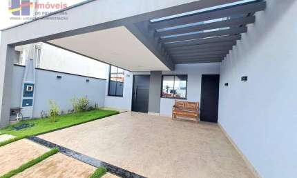 Casa a Venda em Condomínio Fechado, 03 dormitórios (sendo 01 suíte), segurança 24hs.