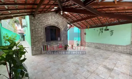 Casa com 2 dorms, Maracanã, Praia Grande - R$ 460 mil, Cod: 206746
