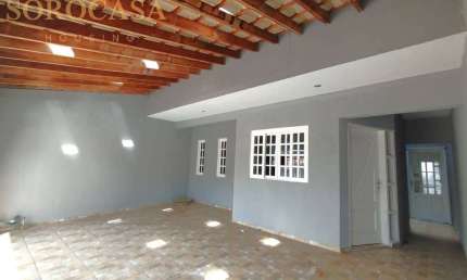 Casa à Venda - Sobrado 4 dorm. 1 suite - Wanel Ville