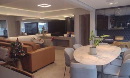 Apartamento à venda com 3 suites no Central Parque em Porto Alegre