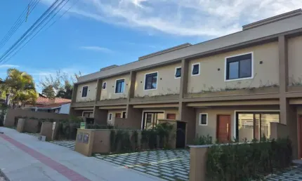 Casa para Venda em Garopaba, Jardim Panorâmico, 3 dormitórios, 1 suíte, 3 banheiros, 2 vagas