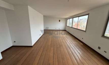 Apartamento com 4 quartos à venda na Rua Joaquim Novaes, 70, Cambuí, Campinas, 193 m2 por R$ 750.000