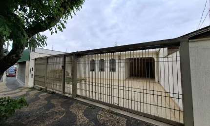 Casa com 3 quartos para alugar na Avenida Marechal Carmona, 1130, Vila João Jorge, Campinas, 156 m2 por R$ 3.900