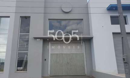 Galpão Comercial para Locação em Itu-SP, Bairro Itu Novo Centro, com Salas, 3 Banheiros, 4 Vagas de estacionamento, 220m² de Área