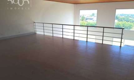 Excelente sobrado para Locação no Condomínio Xapada de Itu com 303m² de área construída, sendo 900m² de terreno.