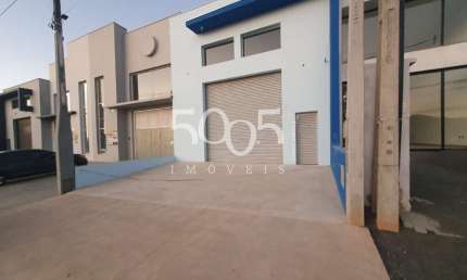 Imóvel comercial para locação no Bairro Itu Novo Centro com 140m² de área construída, com 02 banheiros e mezanino.