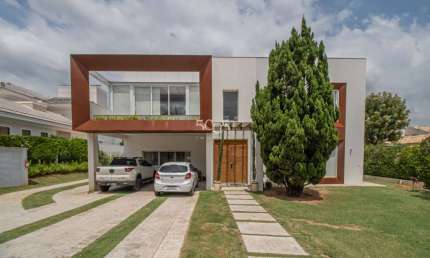Casa à venda e locação no condomínio Village Castelo, 5 suítes, 600m² de área construída, próximo ao parque da Cacau Show, Cacau Park