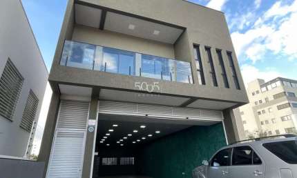 Imóvel comercial e residencial para locação no Bairro Itu Novo Centro, com 277m² de área construída, em um terreno de 200m².