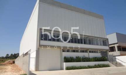 Barracão de 1129m² de área total e 1084m² construídos para locação no Núcleo Industrial Porto Seguro em Itu/SP. Localização privilegiada e segurança 2